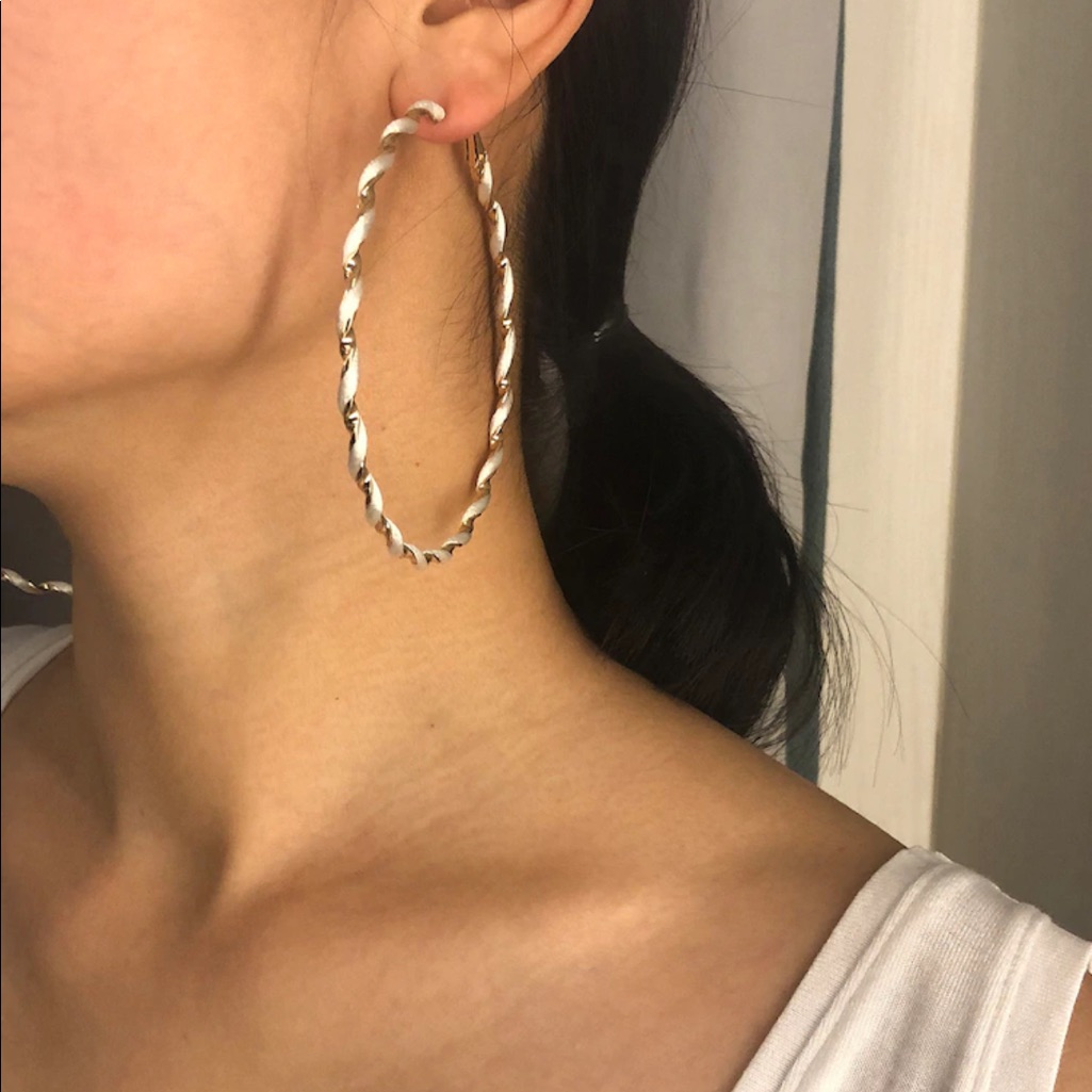 Nwt Braided Hoop Earrings New 5$